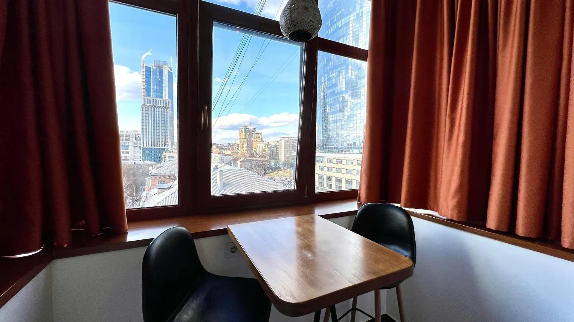 Kyiv Panorama Apartments Near Gulliver location